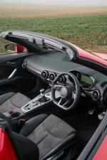 Audi TT Roadster 2.0 TDI Ultra 2015 года (UK)